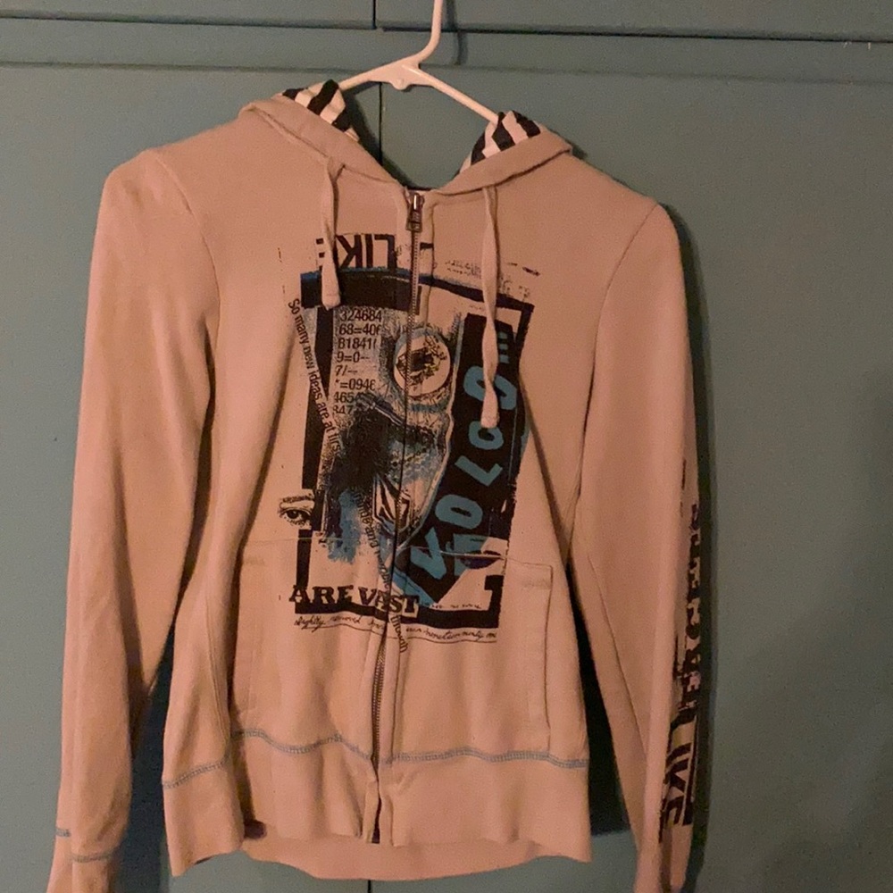 Super cute volcom zip up!